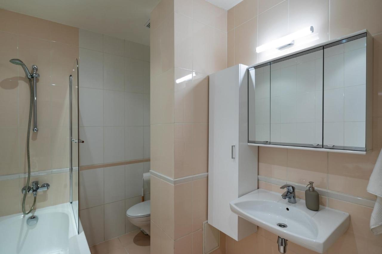 ריגה Ziedondarza Park One Bedroom Apartment With Balcony מראה חיצוני תמונה